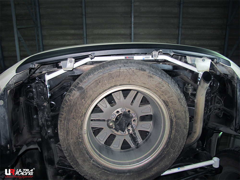 Toyota-Fortuner-2015-Rear-Torsion