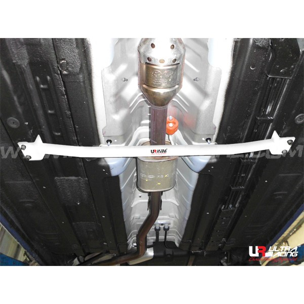 ur-ml2-2087_ultra-racing-mittlere-unterbodenstrebe-2-punkt-10-hyundai-accent---11-kia-rio-ub-14